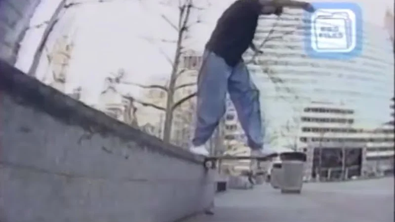 Issue 10 skate video by 411 Video Magazine (2)