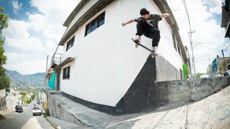 GX1000 - Viva México skate video by gx1000