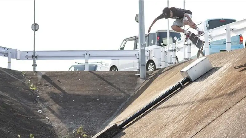 ENTR'ACTE skate video